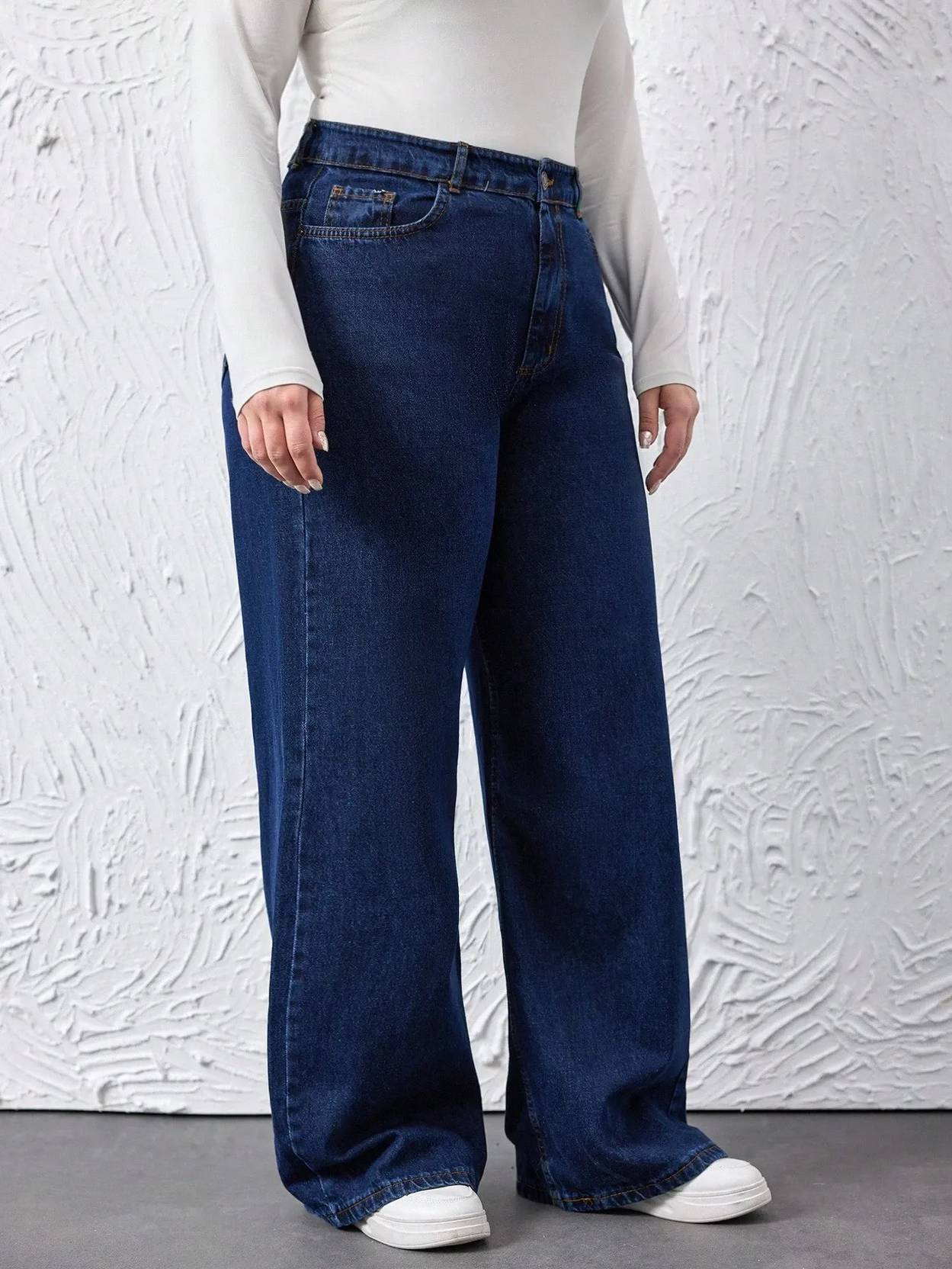 Curvy CLOSET Women Loose Fit High Rise Blue Jeans - Image 5