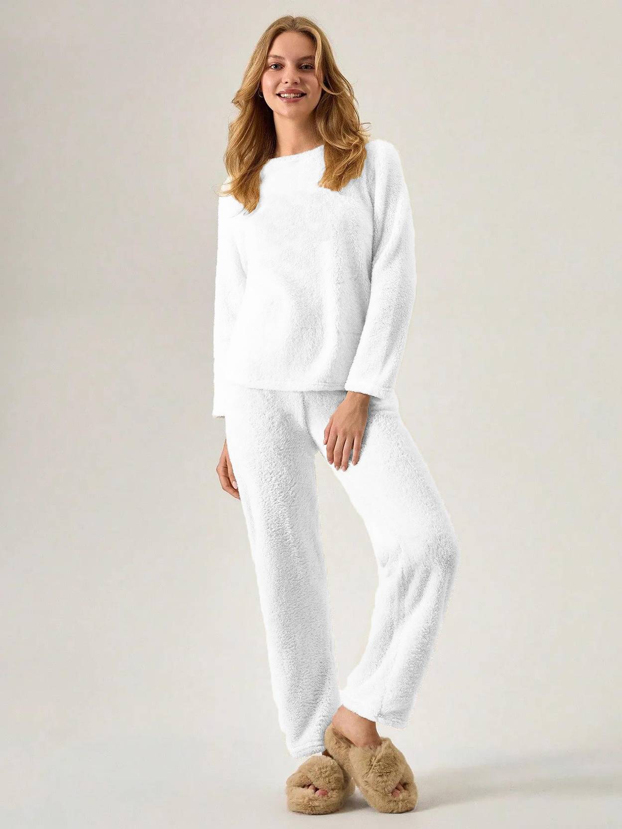 Kotty Round Neck Straight Long Sleeves Sweatshirt With Trouser - Image 4